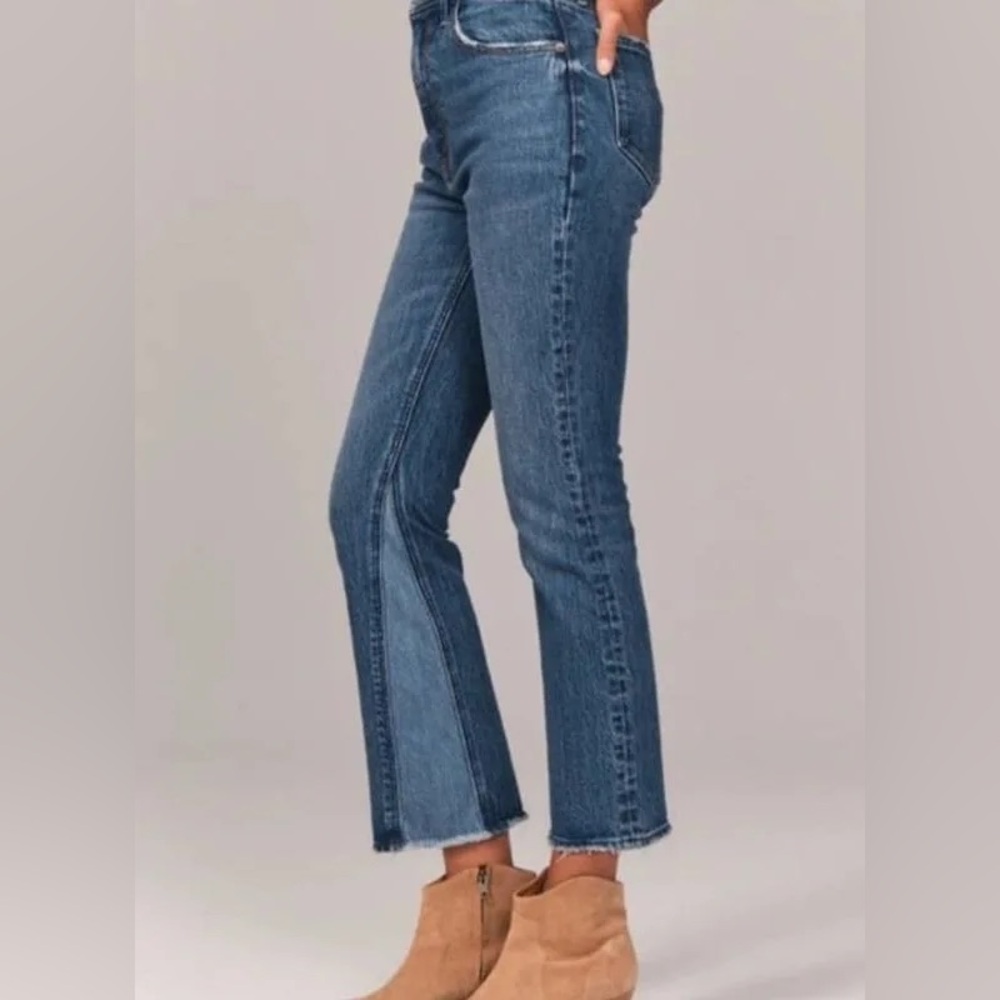 Abercrombie & Fitch The Kick Flare Ultra High Rise Denim Jeans size 4R